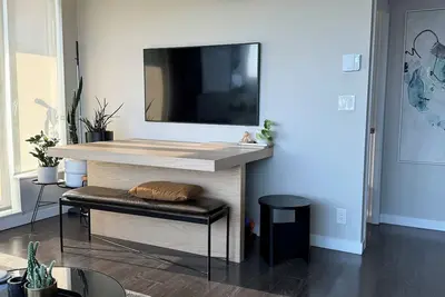 Image de Charming 1 bedroom apartment minutes away from Dt Vancouver!