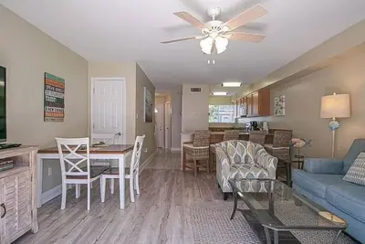 Image de Beautiful Biloxi Beach Condo