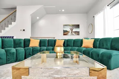 Image de Beautiful luxurious 3 bed 3. 5 bath home in the heart of downtown Houston