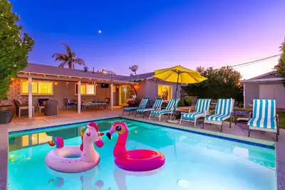 Image de Ultimate, Scottsdale Getaway! Pool, Bbq, Sleeps 14