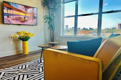 Image de Surf Richard's Flat~ 2-Bedroom Penthouse ~ Theatre Room ~ Secret Game Room ~