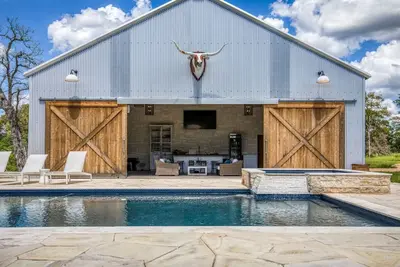 Image de The Longhorn: Luxurious Texas Getaway in Round Top