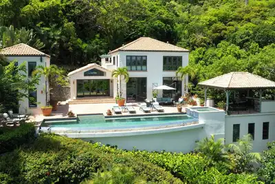 Image de Rivendell, Located in St. John’s prestigious Peter Bay Estates.
