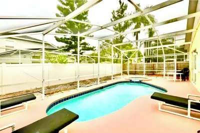 Image de Ref 95. Modern family villa own pool & games room. Nr Disney