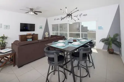 Image de Casa Alexiu N104! An exquisite top floor ocean view residence in Puerto Peñasco!