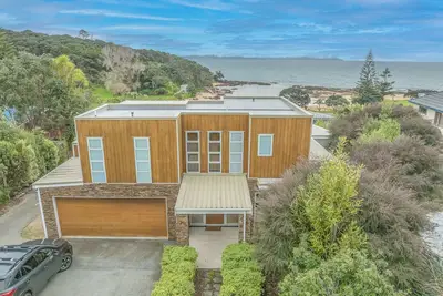 Image de Cable Bay Retreat with Outdoor Bath Luxury