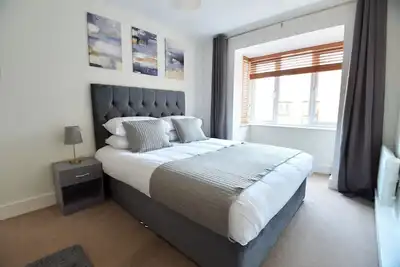 Image de Luxury 2 Br Fully Furnished Flat- 2 Parking Spaces
