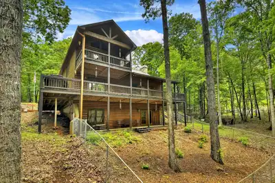 Image de Three Cubs Cottage | Pet Friendly | Fire Pit | Pool Table
