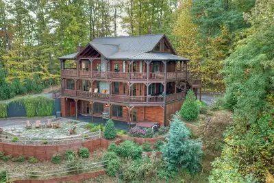 Image de Aska Ridge Lodge | Hot Tub | Mtn Views | Pool Table |