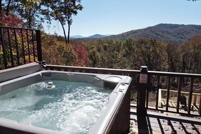 Image de Beary Sweet | Hot Tub | Wood Fire Place | Mtn View