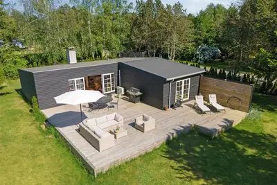 Image de Charming and childfriendly summerhouse near beach