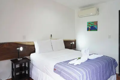 Image de Poolside Queen Bed Room