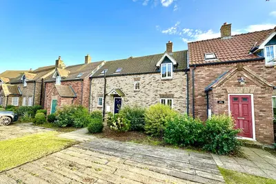 Image de Stunning Coastal Cottage - Sleeping 6 in 3 Bedrooms - Pool and Beach Access Included.