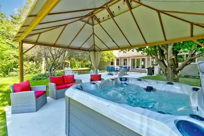 Image de This Is It! Hot Tub, Game Room, Fire pit, Yard, Pond, Dog Friendly