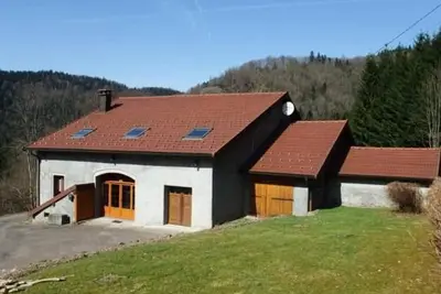 Image de Grande maison familiale au cœur des Vosges avec poêle alsacien et proche cascade de l'Ognon