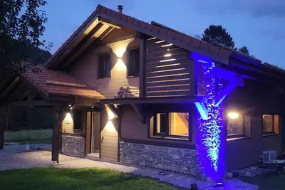 Image de Chalet neuf Le Cerf De La Cleurie, standing, spa, sauna, billard, terrain 1 ha