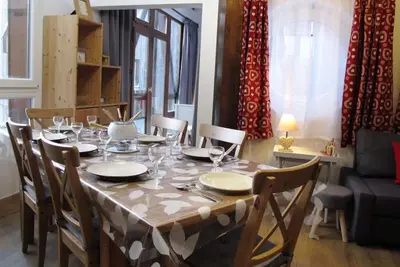 Image de À 10m des pistes de ski, 3ème étage, vue montagne, télévision, casier à ski, 61m², Avoriaz