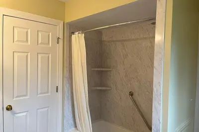 Image de Charming 3-bedroom house with Ac and WiFi in wonderful Rochester Hills