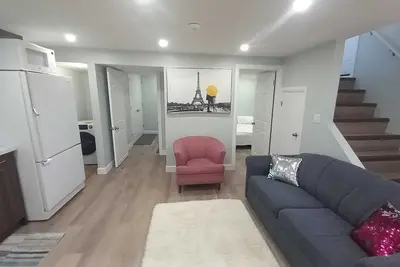 Image de Basement apartment simple cozy. A good place to rest