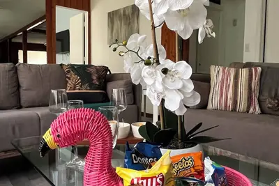 Image de Spacious home with kids Playroom 3Bedrooms Wifi Parking close to beach