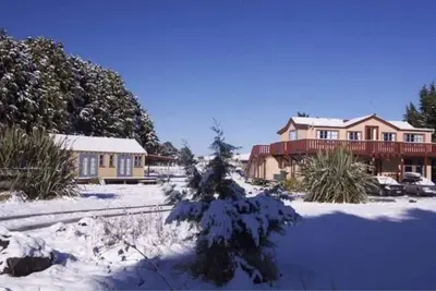 Image de Kaha is a Large Warm Family Lodge