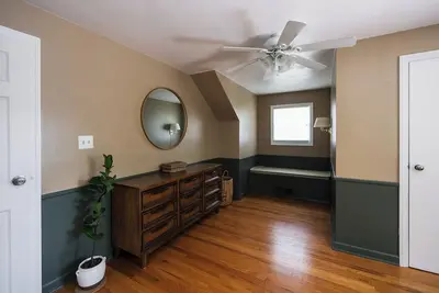 Image de Cozy Cottage 1 Mile From Campus