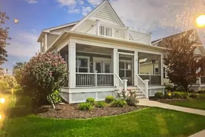 Image de Beach house in BayPoint Marina amenities to a clubhouse, pools, beaches.
