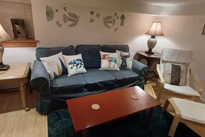 Image de Cozy Garden Level Studio In Heritage Home