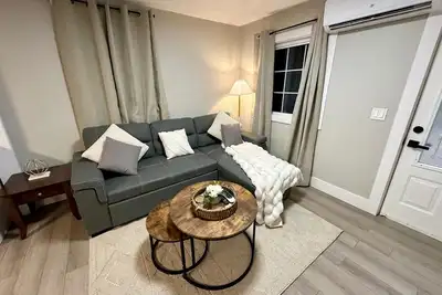 Image de Welcome to your renovated home in Moncton, New Brunswick!