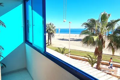 Image de Stylish Apartments Medialuna 1ª Línea de Mar, Aa, Wifi [100mbps]