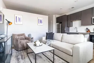 Image de Landing | Beautiful Studio, Yoga Studio, Courtyard