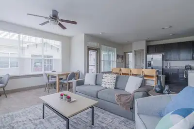 Image de Landing at The Grayson - 2 Bedrooms in Cypressdale