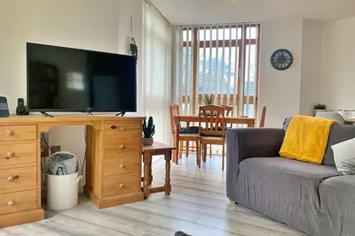 Image de A spacious and modern two bedroom apartment situated in the town centre