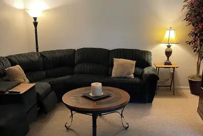 Image de 3-Br 2-bath house in marvelous Urbana with WiFi, Ac. Near Campus. Enjoy your stay