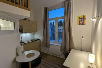Image de Pleasant mezzanine apartment for 2 in a very convenient location Lille downtown