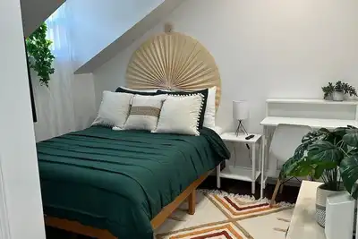 Image de Chic Apartment | Walk to Yale