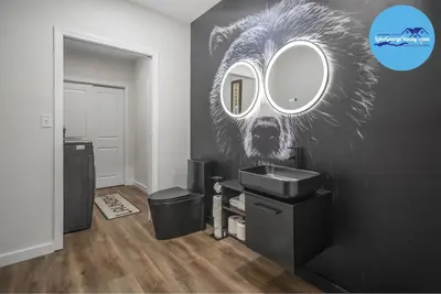 Image de Bolton Bear House|Dock Slip|Hot Tub|12 Beds|Pet Friendly|