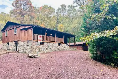 Image de Cozy Log Cabin in Jim Thorpe