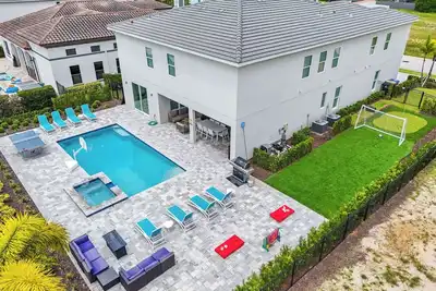 The Reunion Retreat-Tt426