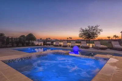 The Superhero Haven-Tt276