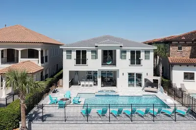 Reunion's Galactic Getaway-Tt449