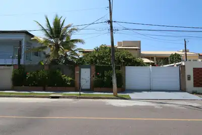 Image de Spacious and cozy house, close to the beach