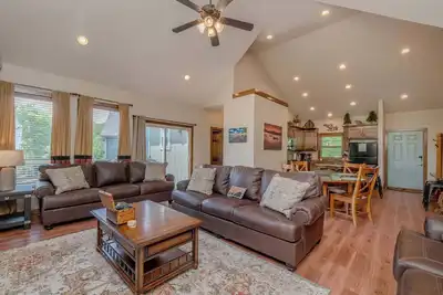 Image de Hickory Hideaway w/ Communal Pool Access