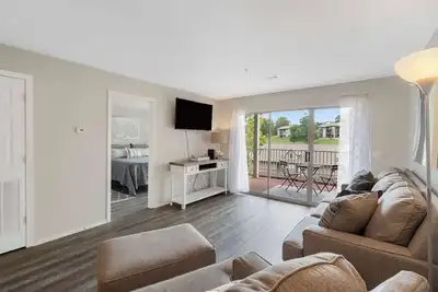 Image de The Branson Condo at Fall Creek | Overlooking the Rolling Hills