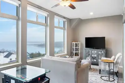 Image de Majestic Lakeview Destination – Unmatched Location