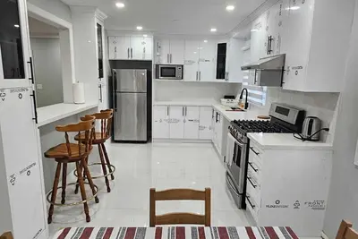 Image de Home near Niagara Falls