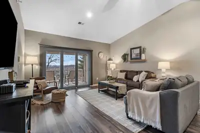Image de Indoor + Outdoor Pools | 3min to 76 Strip | Golf