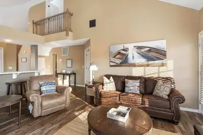 Image de Lazy Lookout Mo – Spacious 3 Bdr, Great Location!