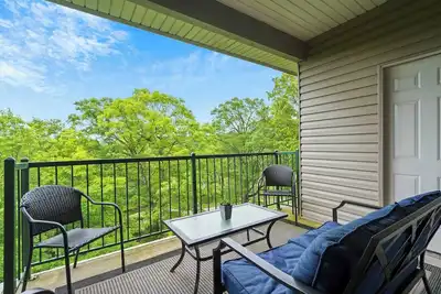 Image de Holiday Ridge Retreat 10  Holiday Hills Branson  Golf Resort Outdoor pools