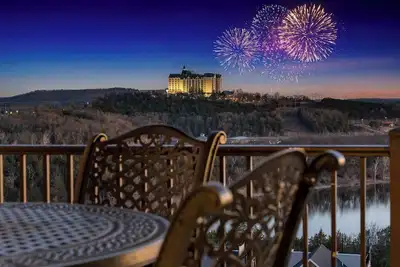 Image de *New Listing* Ozark Views at Majestic | Perched on the hills